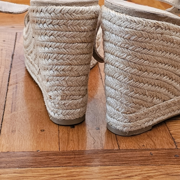 NWT Charles By Charles David Neutral Open Toe Espadrille Platform Wedge Sandals, - Picture 3 of 8